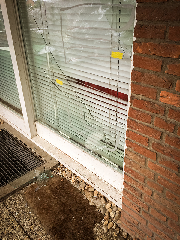 Glasbruch? Schulz hilft Ihnen unkompliziert Glasbruch? Schulz hilft Ihnen unkompliziert